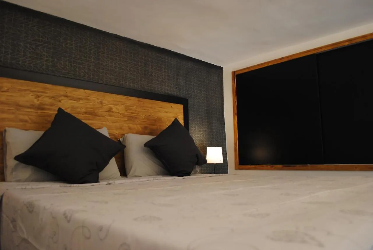 Dreaming Castel Sant'Elmo Apartment Naples Italy